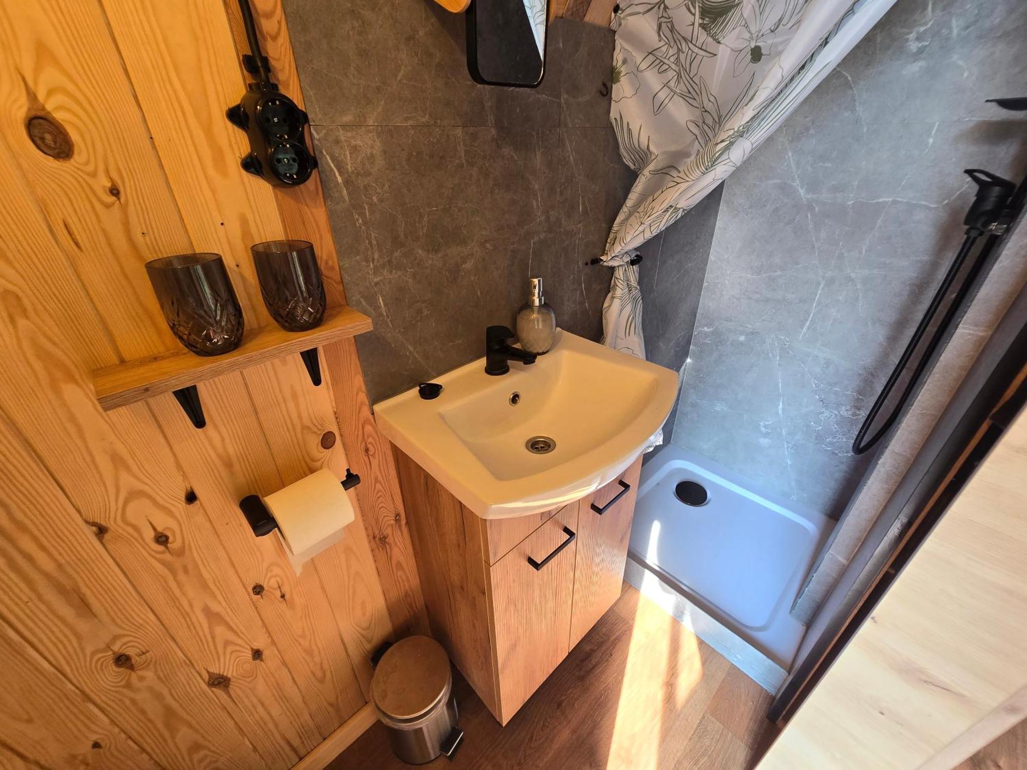 Oaza Swiety Spokoj - Domek Z Balia I Jacuzzi Rzasnik Zewnętrze zdjęcie